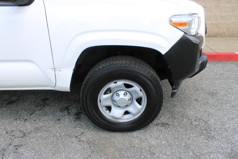 2022 Toyota Tacoma SR5 Access Cab photo 17