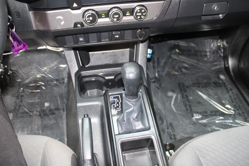 Toyota Tacoma 2WD SR5 Access Cab 6' Bed I4 AT (Natl) 2022