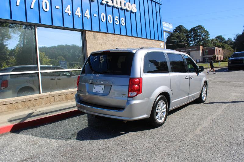 2018 Dodge Grand Caravan SXT photo 3