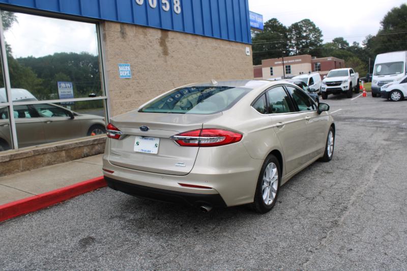 2019 Ford Fusion SE photo 4