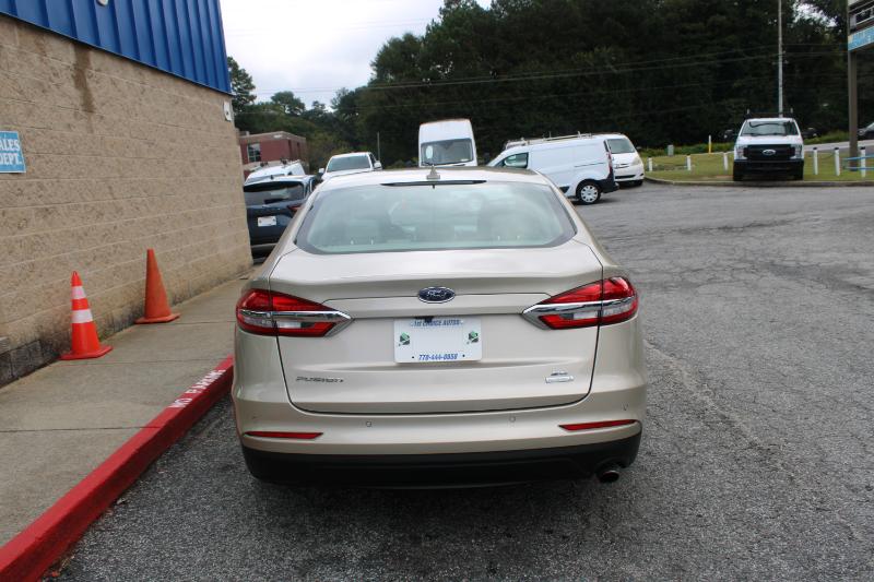 Ford Fusion SE FWD 2019