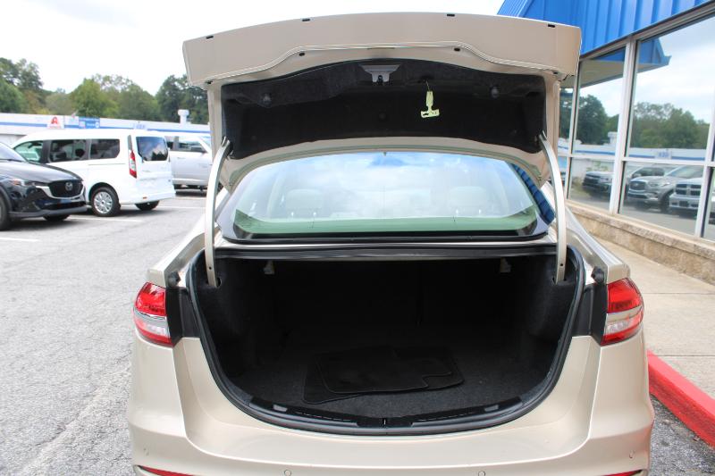 Ford Fusion SE FWD 2019