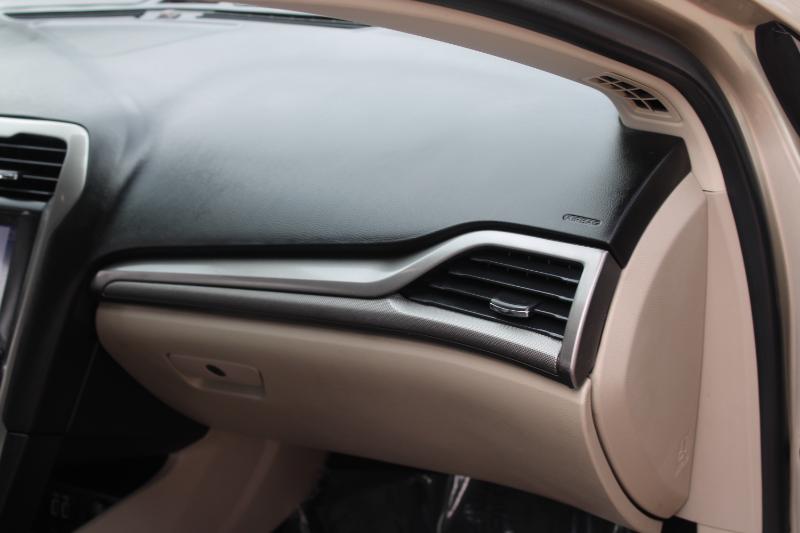 Ford Fusion SE FWD 2019