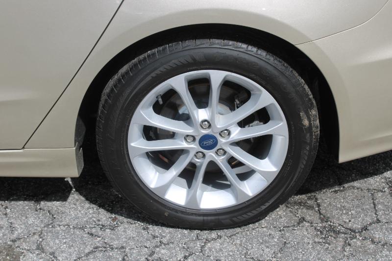 Ford Fusion SE FWD 2019