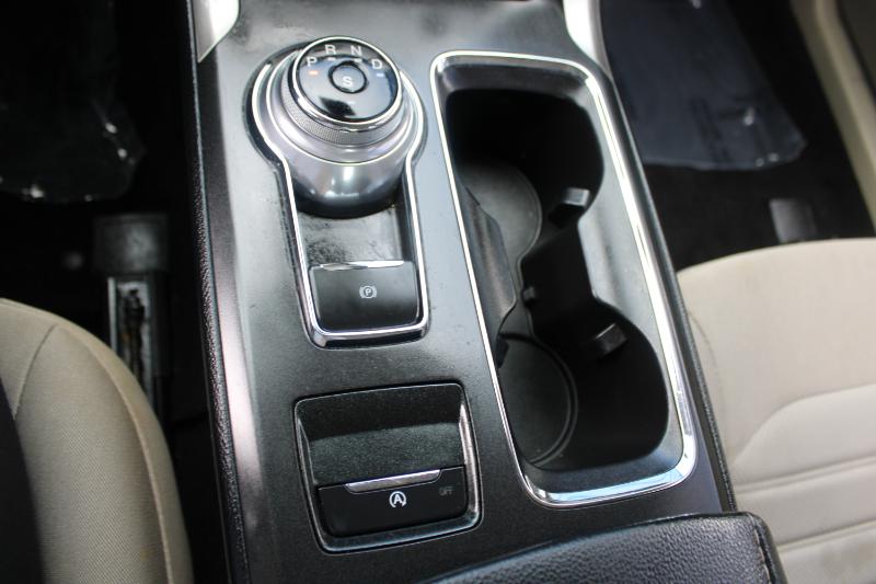 Ford Fusion SE FWD 2019