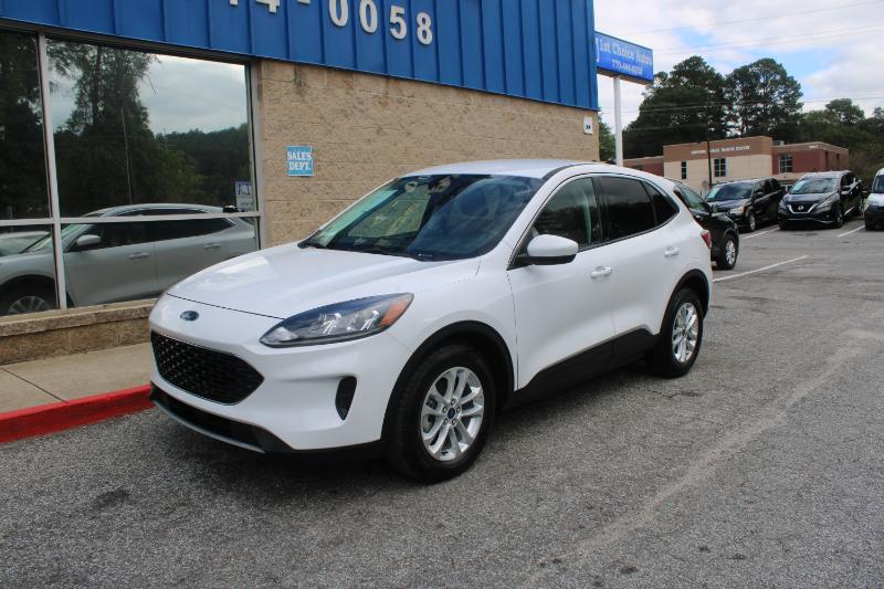 2021 Ford Escape SE Hybrid photo 2