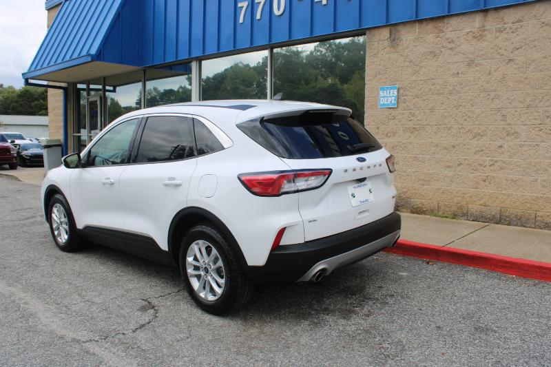 2021 Ford Escape SE Hybrid photo 5