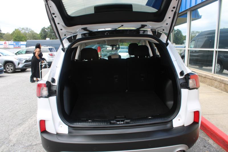 2021 Ford Escape SE Hybrid photo 16