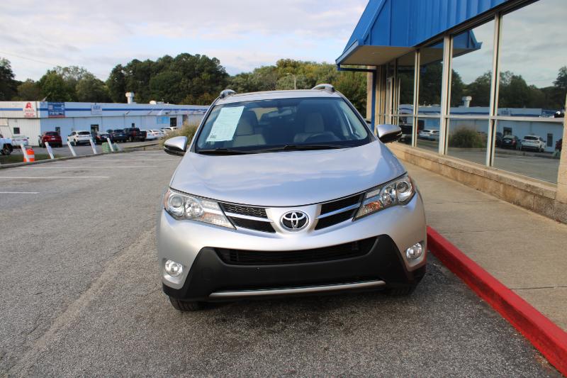 Toyota RAV4 FWD 4dr XLE (Natl) 2015