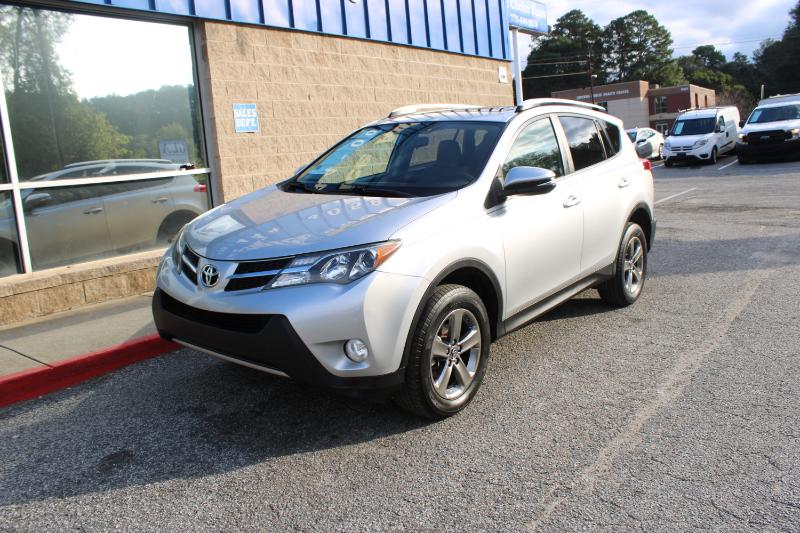 Toyota RAV4 FWD 4dr XLE (Natl) 2015