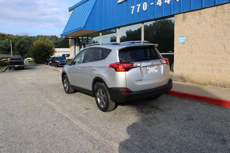 Toyota RAV4 FWD 4dr XLE (Natl) 2015