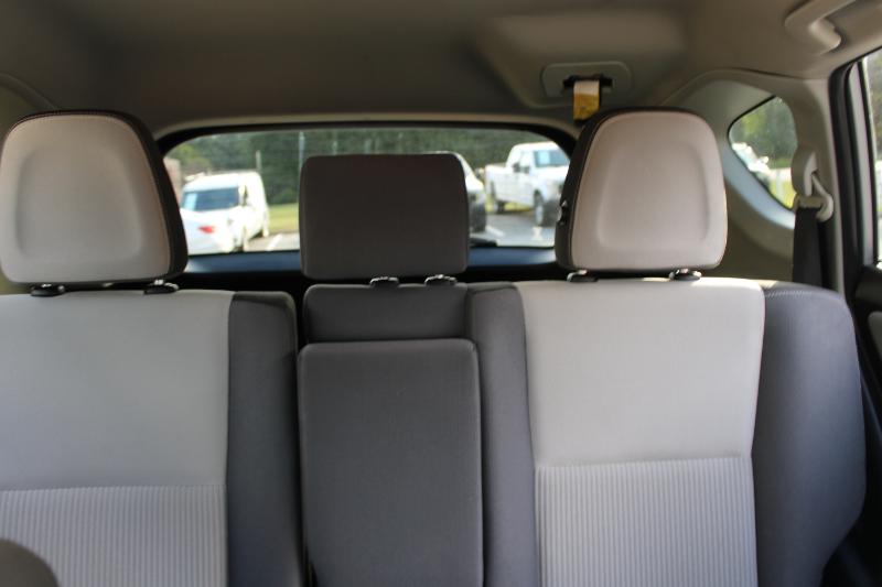 Toyota RAV4 FWD 4dr XLE (Natl) 2015