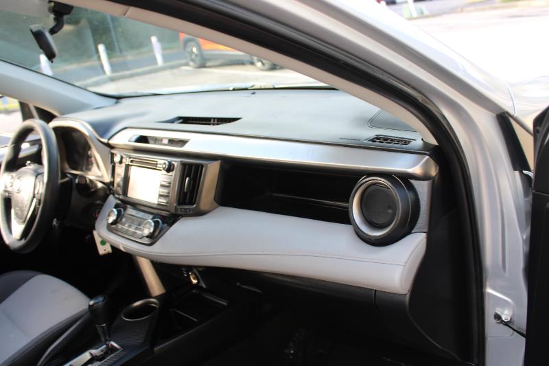 Toyota RAV4 FWD 4dr XLE (Natl) 2015
