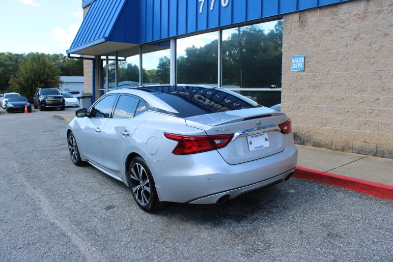 2017 Nissan Maxima Platinum photo 3