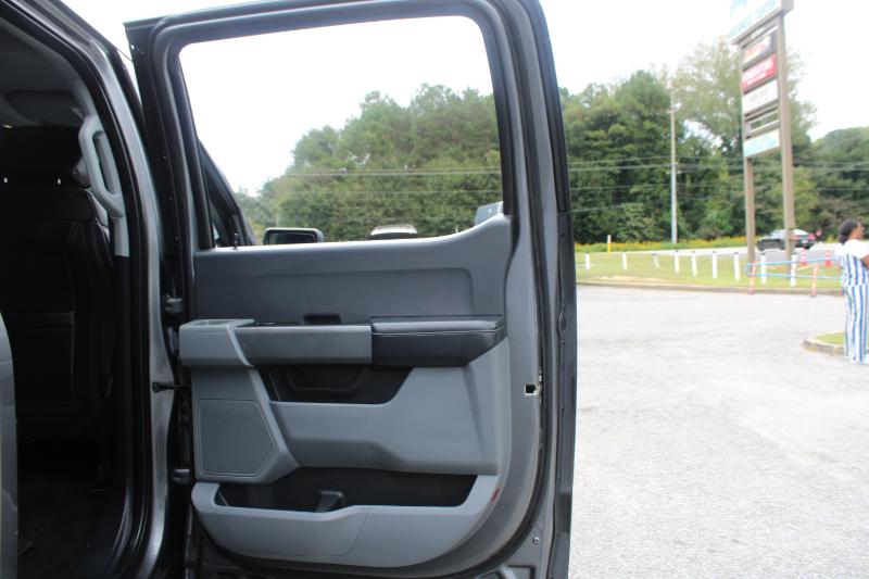 2021 Ford F-150 XLT photo 16
