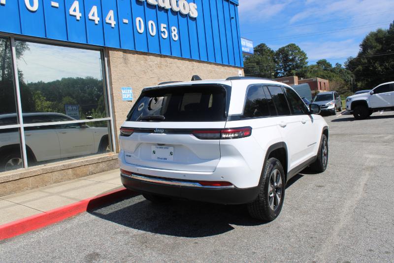2023 Jeep Cherokee 4xe photo 2