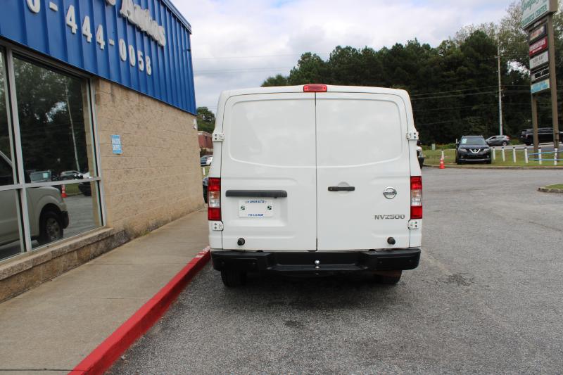 2018 Nissan NV1500 photo 2