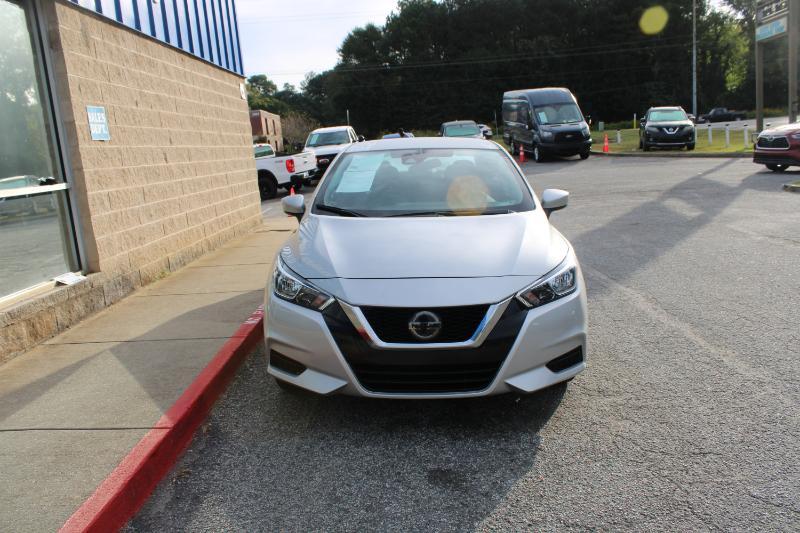 Nissan Versa SV CVT 2023
