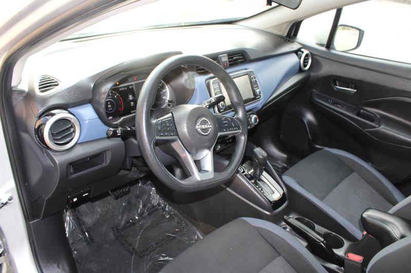 Nissan Versa SV CVT 2023