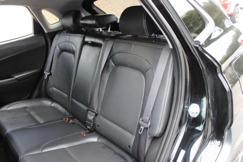 2021 Hyundai Kona Limited photo 3