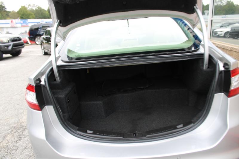 Ford Fusion 4dr Sdn SE Hybrid FWD 2015
