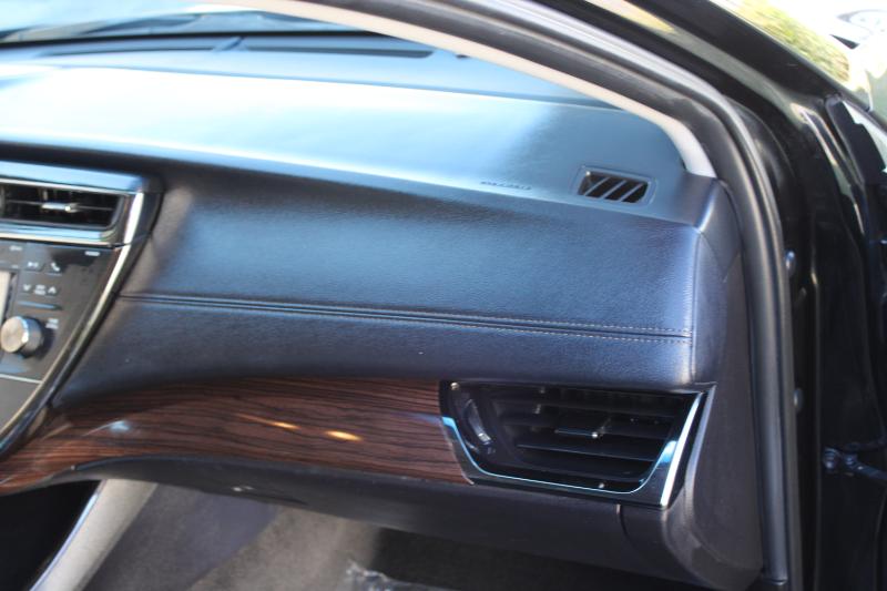 Toyota Avalon 4dr Sdn XLE Touring (Natl) 2015