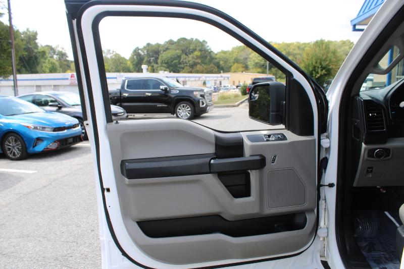 Ford F-150 XL 2WD Reg Cab 8' Box 2019