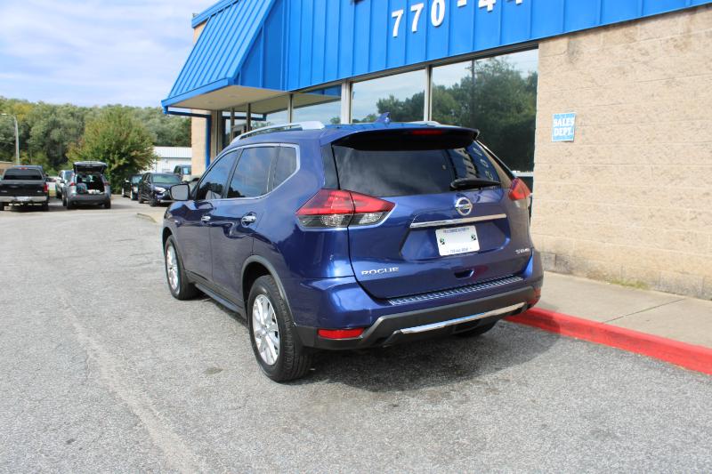 2018 Nissan Rogue AWD SV photo 4