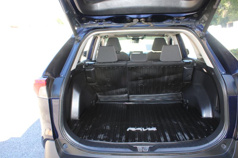 Toyota RAV4 Hybrid XLE AWD (Natl) 2022
