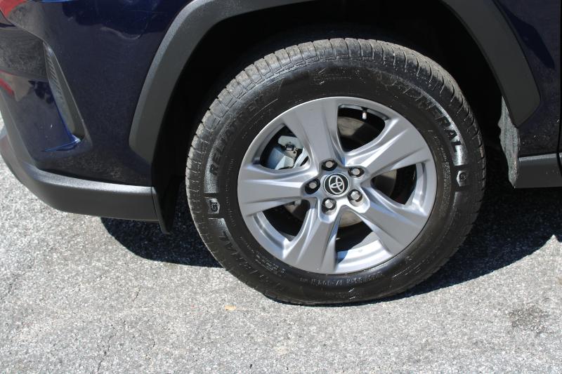 Toyota RAV4 Hybrid XLE AWD (Natl) 2022