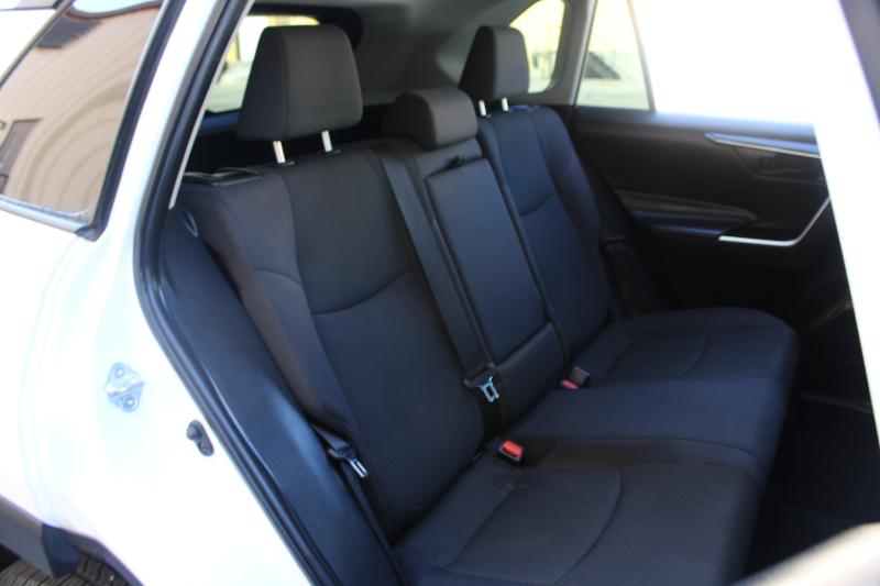 Toyota RAV4 Hybrid LE AWD (Natl) 2021