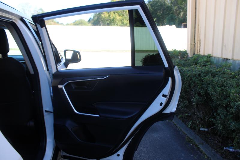 Toyota RAV4 Hybrid LE AWD (Natl) 2021