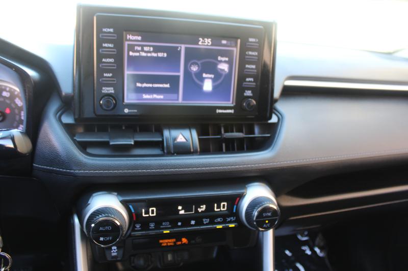 Toyota RAV4 Hybrid LE AWD (Natl) 2021