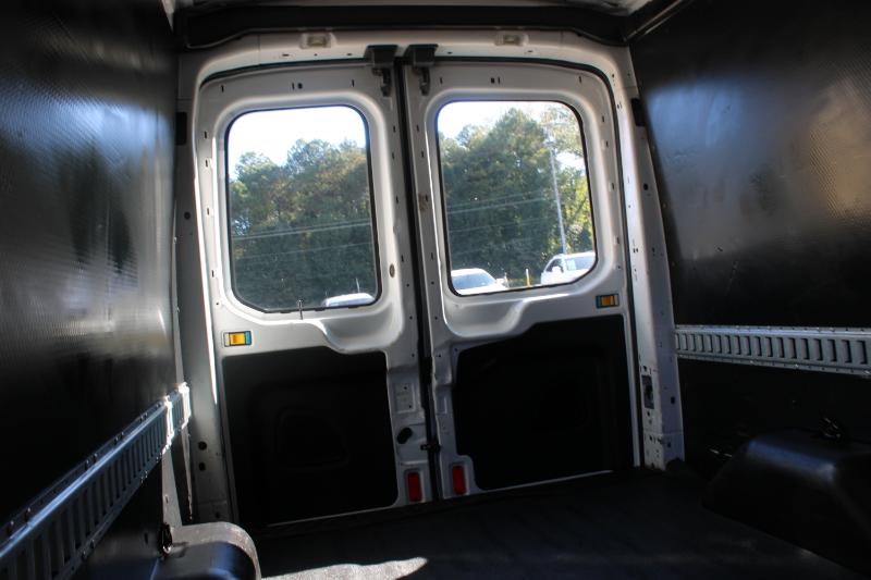 Ford Transit Cargo Van T-250 148" Med Rf 9000 GVWR Sliding RH Dr 2015