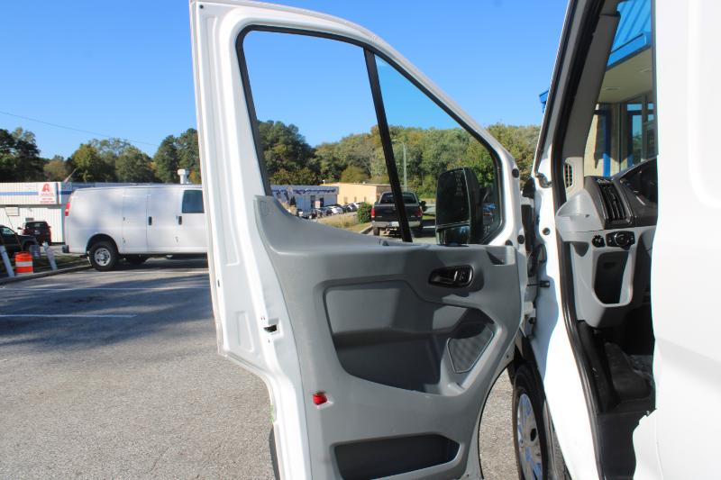 Ford Transit Cargo Van T-250 148" Med Rf 9000 GVWR Sliding RH Dr 2015