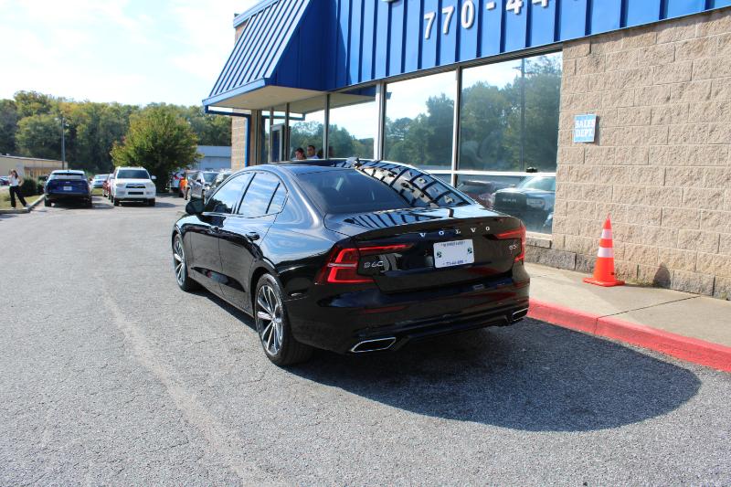 Volvo S60 B5 AWD Black Edition Momentum 2022