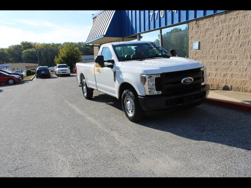 Ford Super Duty F-250 SRW XLT 2WD Reg Cab 8' Box 2019