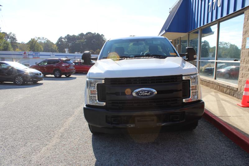 Ford Super Duty F-250 SRW XLT 2WD Reg Cab 8' Box 2019