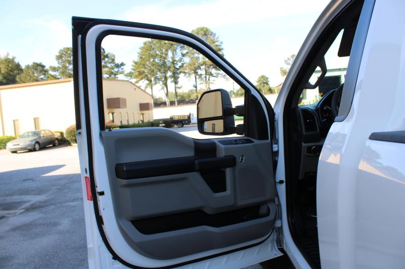 Ford Super Duty F-250 SRW XLT 2WD Reg Cab 8' Box 2019