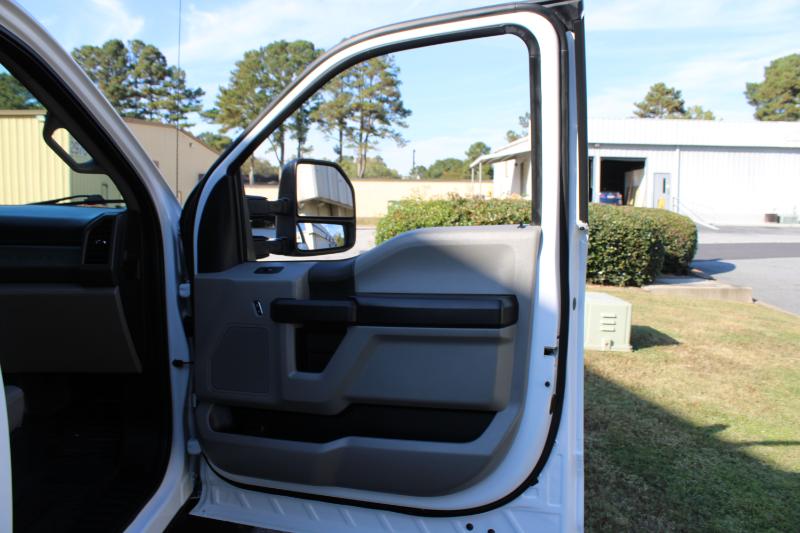 Ford Super Duty F-250 SRW XLT 2WD Reg Cab 8' Box 2019