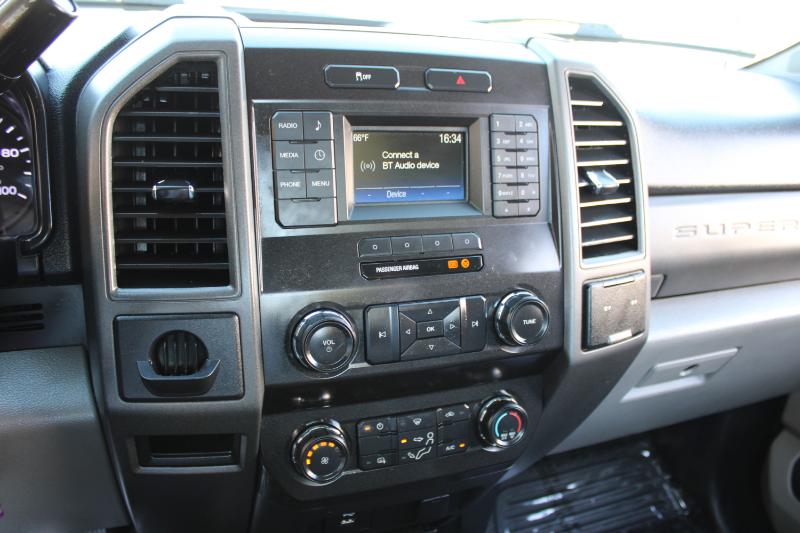 Ford Super Duty F-250 SRW XLT 2WD Reg Cab 8' Box 2019