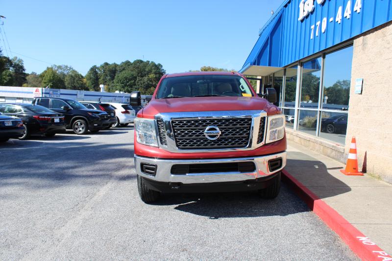 Nissan Titan XD 4x4 Diesel Crew Cab SV 2017