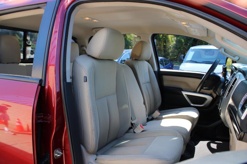 Nissan Titan XD 4x4 Diesel Crew Cab SV 2017