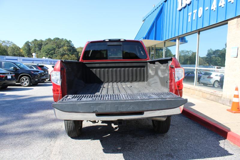 Nissan Titan XD 4x4 Diesel Crew Cab SV 2017