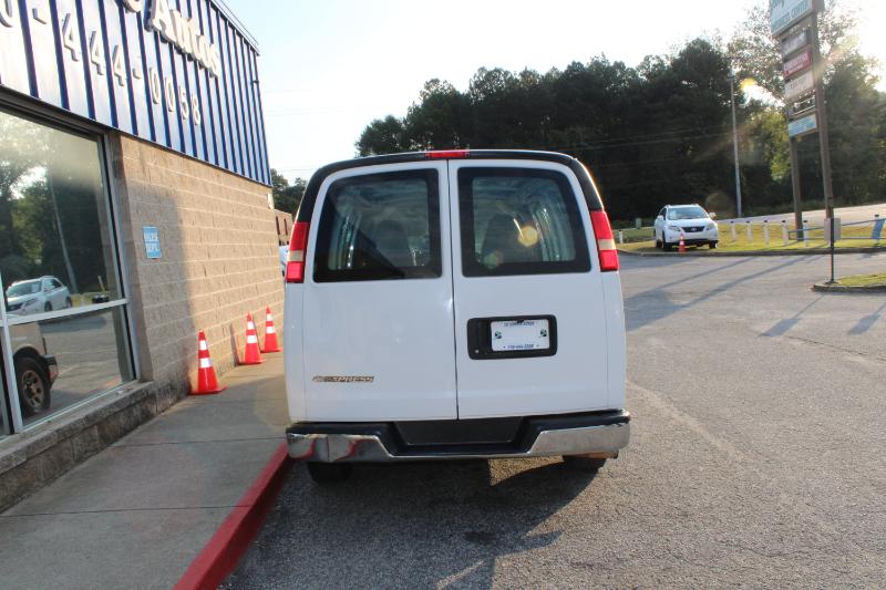 Chevrolet Express Cargo Van RWD 1500 135" 2013