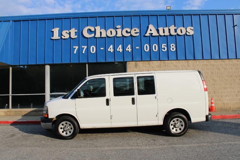 Chevrolet Express Cargo Van RWD 1500 135" 2013