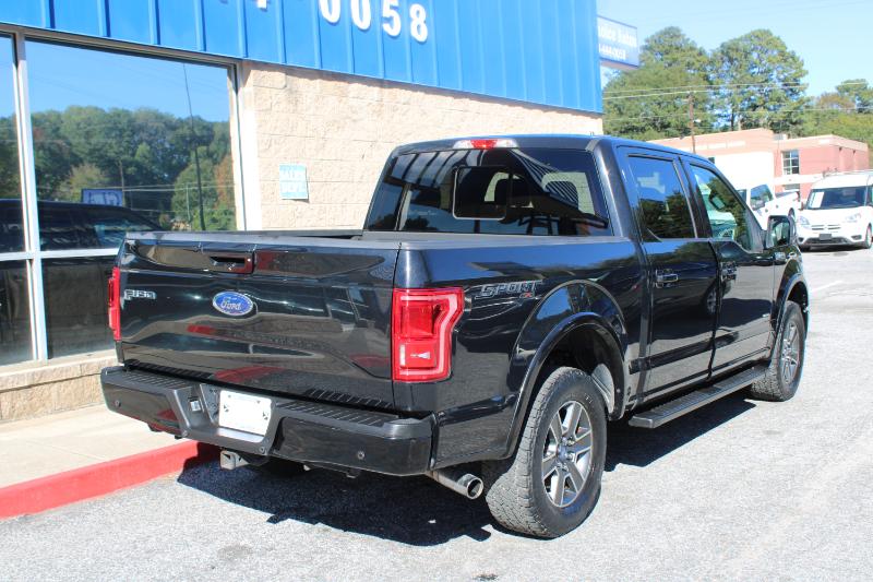 Ford F-150 4WD SuperCrew 145" Lariat 2015