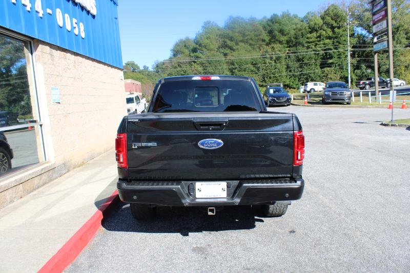 Ford F-150 4WD SuperCrew 145" Lariat 2015