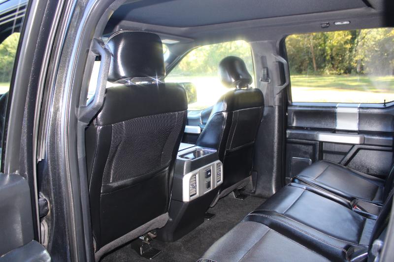 Ford F-150 4WD SuperCrew 145" Lariat 2015