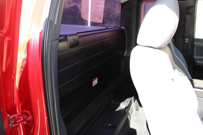 Toyota Tacoma 4WD Access Cab I4 AT SR5 (Natl) 2016